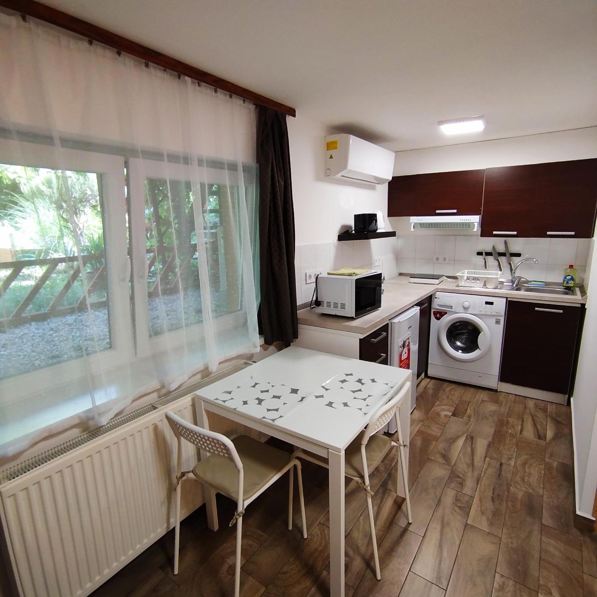 Abakusz Apartment Balatonfured Bagian luar foto